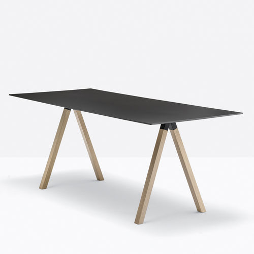 Scrivania da terra - arki-desk arkw7 - PEDRALI - contemporanea / in laminato / dritta