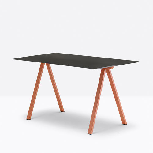 Scrivania da terra - arki-desk ark7 - PEDRALI - contemporanea / in laminato / dritta