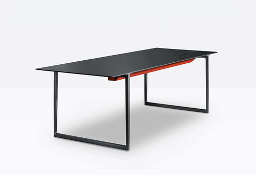 Scrivania direzionale - toa desk - PEDRALI - da terra / contemporanea / in legno