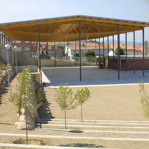 Ossatura in legno lamellare - POLIDEPORTIVO EN SAN LLORENÇ DE HORTON - Lanik - per carpenteria / contract