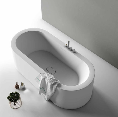Vasca da bagno ovale - OOH! - PLANIT - ad isola / filomuro / per ambiente abitativo