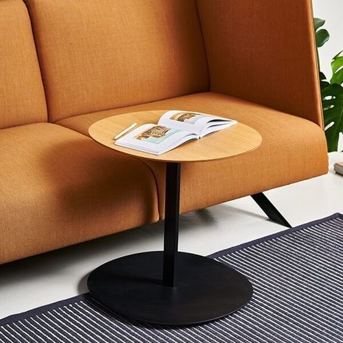 Tavolo d'appoggio contemporaneo - SERRA - Viccarbe - in rovere / in MDF laccato / con supporto in acciaio termolaccato