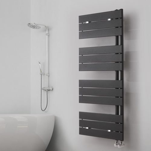 Scaldasalviette ad acqua calda - Flag - DELTACALOR - 0...500 w / 501 w...750 w / contemporaneo
