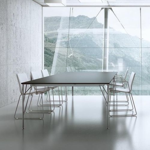 Tavolo da riunione contemporaneo - Feel - Arlex - in legno / con supporto in metallo / rettangolare
