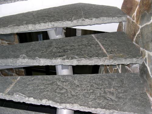 Gradino in pietra naturale - CRYSTAL GREEN - Theis-Böger Schiefer-Pizarras - in ardesia