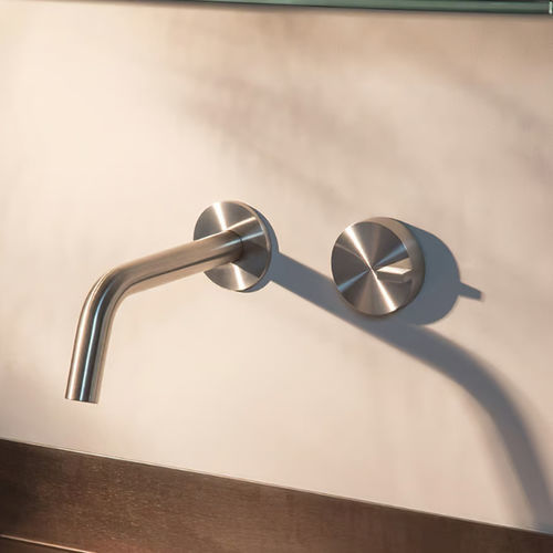 Miscelatore per lavandino - Q 18 10 - QuadroDesign - da parete / in acciaio inossidabile / in acciaio inossidabile 316L