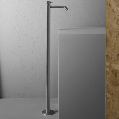 Miscelatore per lavandino - SOURCE 12 05 - QuadroDesign - a pavimento / in acciaio inossidabile AISI 316 / da interno