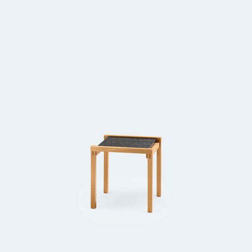Tavolino basso contemporaneo - WB 1 - Löffler Bürositzmöbel GmbH - in pelle / in rovere / con supporto in quercia