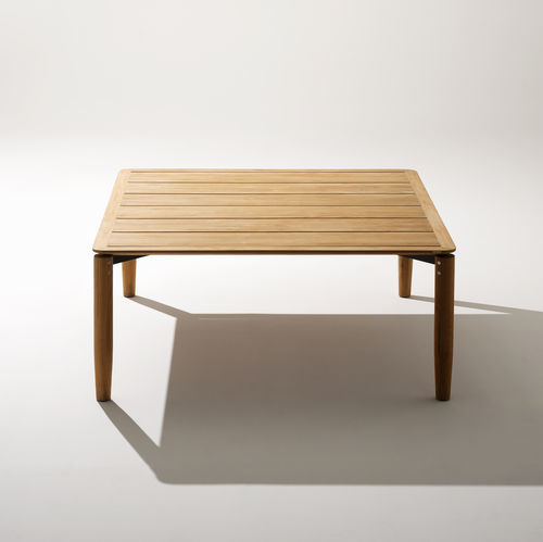 Tavolo da pranzo contemporaneo - LEVANTE 020 - RODA - in teak / con supporto in teak / quadrato