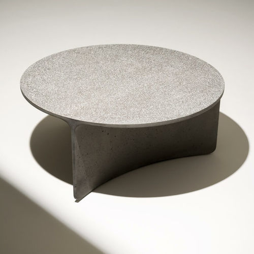 Tavolino basso contemporaneo - ASPIC 002 - RODA - in calcestruzzo / con supporto in calcestruzzo / rotondo