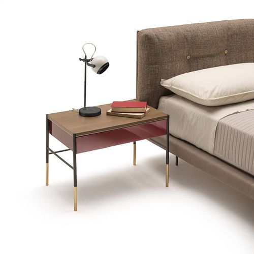 Comodino contemporaneo - ERA - Living Divani - in legno / con supporto in ottone / con supporto in acciaio