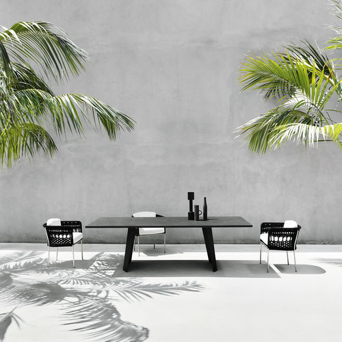 Tavolo contemporaneo - WEDGE - Living Divani - in legno / in alluminio / con supporto in alluminio