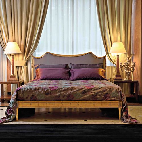 Letto matrimoniale - ART. 1465 - SALDA ARREDAMENTI - in stile Luigi XVI / con testiera imbottita / in tessuto