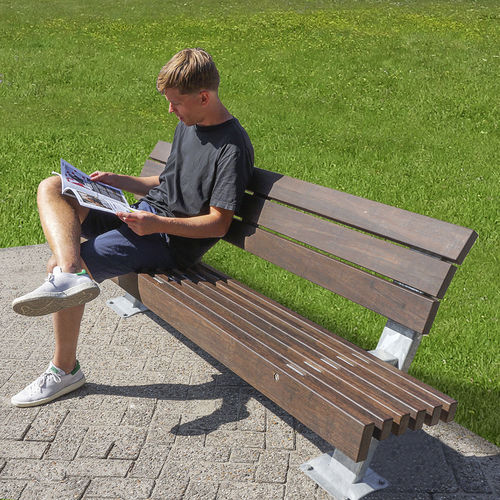 Panca per spazi pubblici contemporanea - NEW STANDARD BENCHES - Streetlife - in legno di latifoglie / in acciaio galvanizzato / in acciaio con rivestimento a polvere