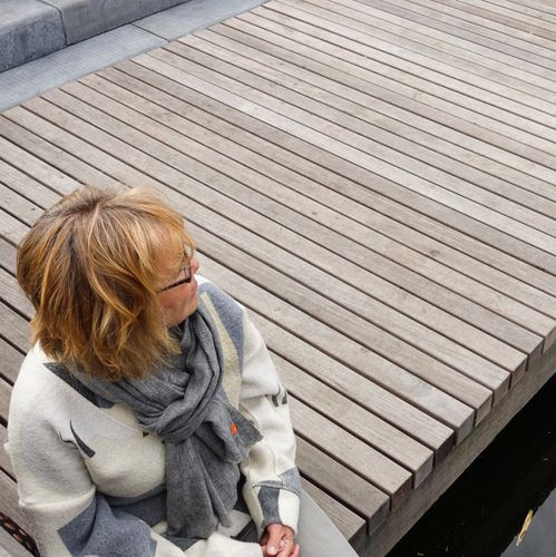 Pavimento in legno composito (WPC) - 70 - Streetlife - per esterni / per il settore terziario / a doghe