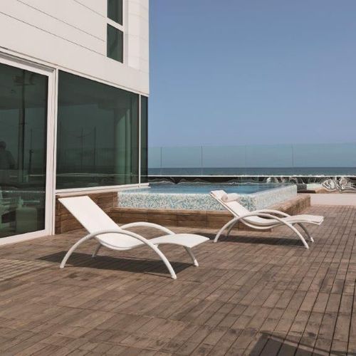 Lettino prendisole contemporaneo - FORMENTERA  - Dolcefarniente by DFN srl - in resina intrecciata / da giardino / per spazio pubblico