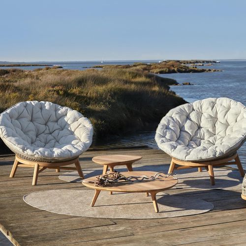 Tavolino basso contemporaneo - Torsa  - MANUTTI - in teak / con supporto in teak / triangolare