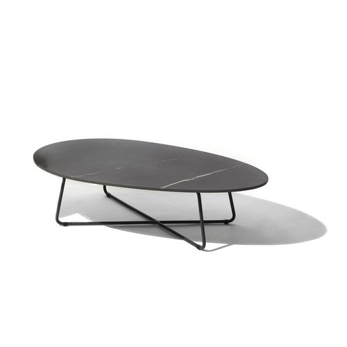 Tavolo d'appoggio contemporaneo - DROP - FISCHER MÖBEL - in laminato / in ceramica / con supporto in acciaio inossidabile