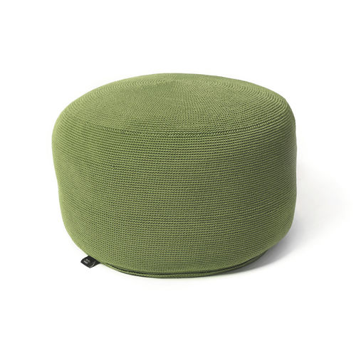 Pouf contemporaneo - FISCHER MÖBEL - in tessuto / tondo / impermeabile