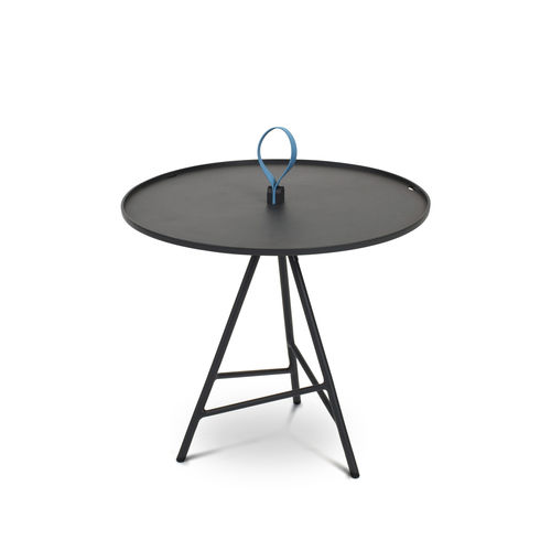 Tavolo d'appoggio contemporaneo - SOLO - FISCHER MÖBEL - in alluminio laccato / con supporto in alluminio / rotondo
