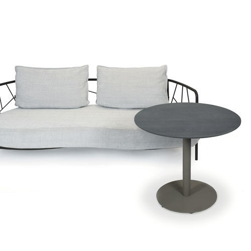 Tavolo da bistrot design originale - LUIS LOW  - FISCHER MÖBEL - in laminato / in ceramica / con supporto in acciaio inossidabile
