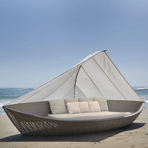 Letto da giardino a baldacchino - SAILBOAT - SKY LINE DESIGN - matrimoniale / design originale / in rattan