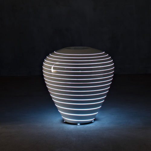 Vaso da giardino in polietilene a bassa densità LDPE - GRAND MARY  - SERRALUNGA - rotondo / in altezza / luminoso