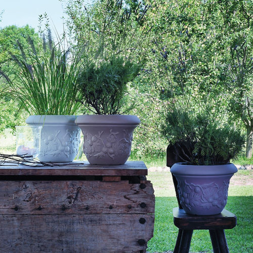 Vaso da giardino in polietilene a bassa densità LDPE - UVA SPINA  - SERRALUNGA - rotondo / per uso residenziale / bianco