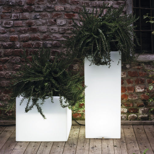 Vaso da giardino in polietilene a bassa densità LDPE - CUBOTTI ALTO  - SERRALUNGA - a muro / luminoso / per uso residenziale