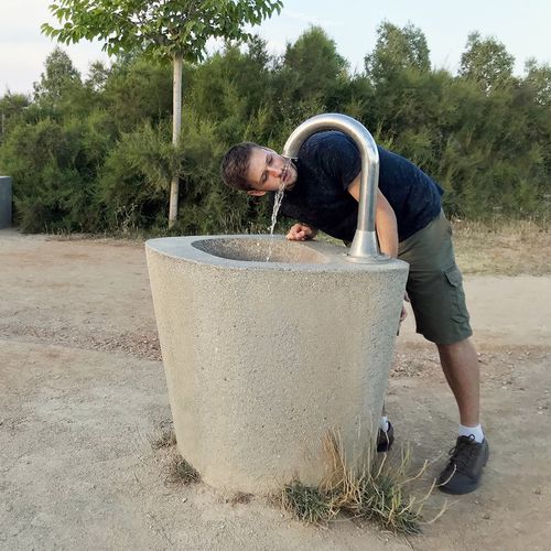 Fontanella da esterno - RURAL - Escofet - in calcestruzzo / in acciaio inossidabile / per spazi pubblici