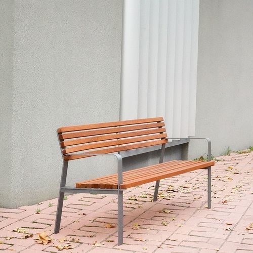 Panca per spazi pubblici contemporanea - UNIVERSE UP - Escofet - in acciaio inossidabile / in legno / con schienale