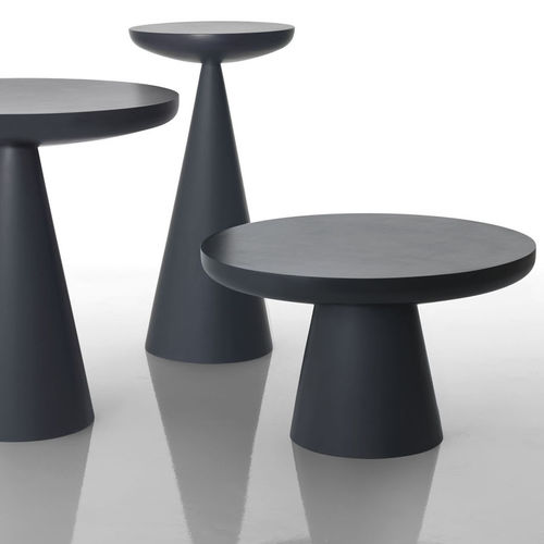 Tavolino basso contemporaneo - MISS - ImperfettoLab - in fibra di vetro / rotondo / per uso residenziale