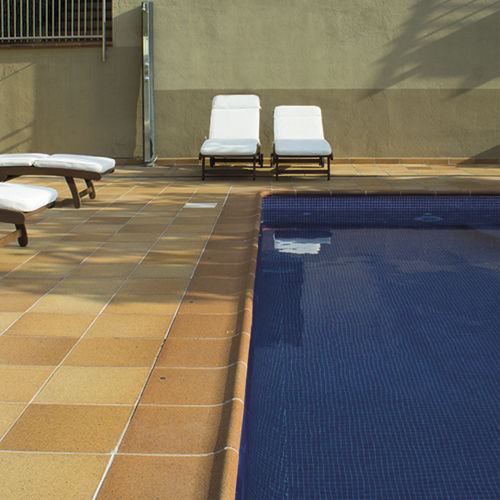 Bordo di piscina in ceramica - NATURAL - MEDITERRÁNEO - TERRAKLINKER - GRES DE BREDA