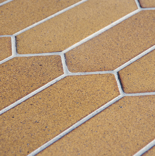 Piastrella esagonale in ceramica - NAVETA NATURAL - TERRAKLINKER - GRES DE BREDA - in terracotta / opaca / da interno