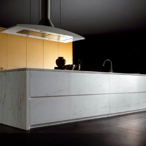 Cucina contemporanea - WIND LEATHER AND MARBLE - TONCELLI - in legno / in marmo / con isola