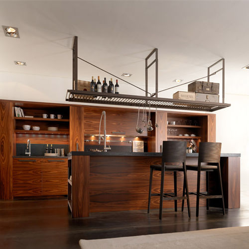 Cucina contemporanea - NANTIA  - TONCELLI - in legno / con isola / senza maniglie