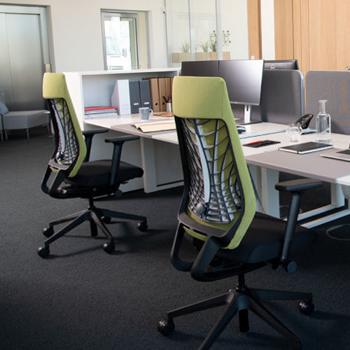 Poltrona da ufficio contemporanea - JOYCEIS3  - Interstuhl Büromöbel GmbH & Co. KG - a rete / in metallo / imbottita