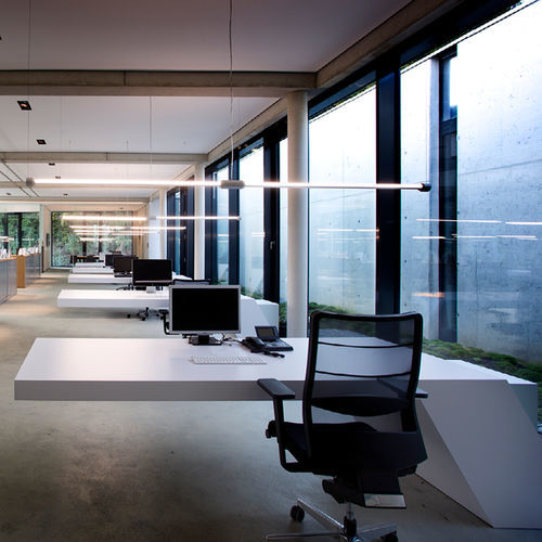 Poltrona da ufficio contemporanea - AIRPAD - Interstuhl Büromöbel GmbH & Co. KG - in rete / in metallo / imbottita