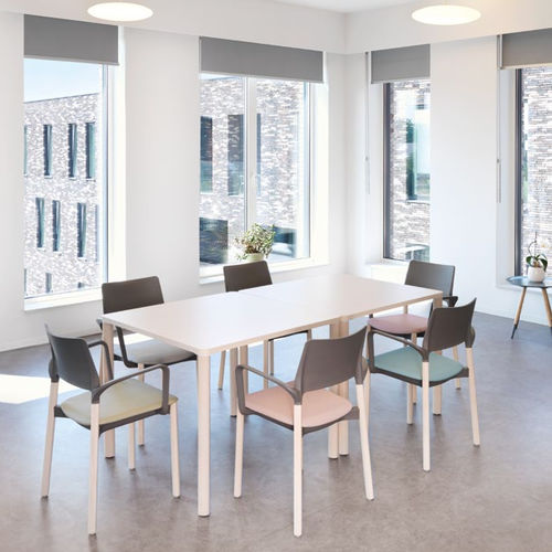 Tavolo contemporaneo - Arn  - Kusch & Co - impiallacciato in legno / con supporto in alluminio anodizzato / con supporto in quercia
