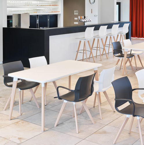 Tavolo contemporaneo - san_siro - Kusch & Co - impiallacciato in legno / in HPL / con supporto in quercia