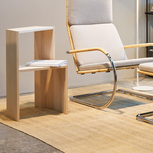 Tavolo d'appoggio contemporaneo - K7 - Tecta - in rovere / in noce / in abete