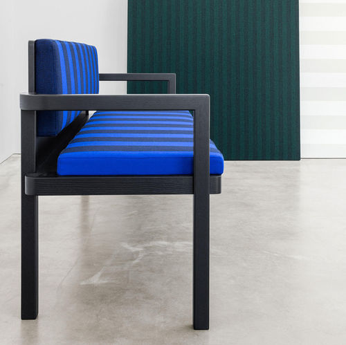 Divanetto imbottito design Bauhaus - D51-3 - Tecta - in tessuto / in pelle / con supporto in legno