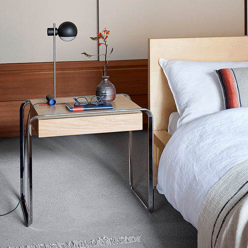 Comodino contemporaneo - K2A - Tecta - in rovere / in noce / impiallacciato in legno