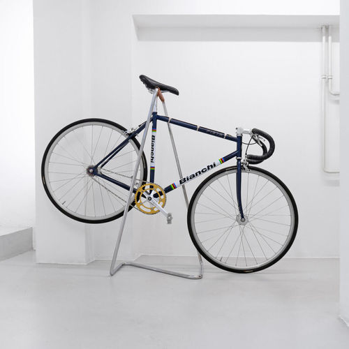 Rastrelliera per biciclette a pavimento - Z10 - Tecta - verticale / da interno / in acciaio