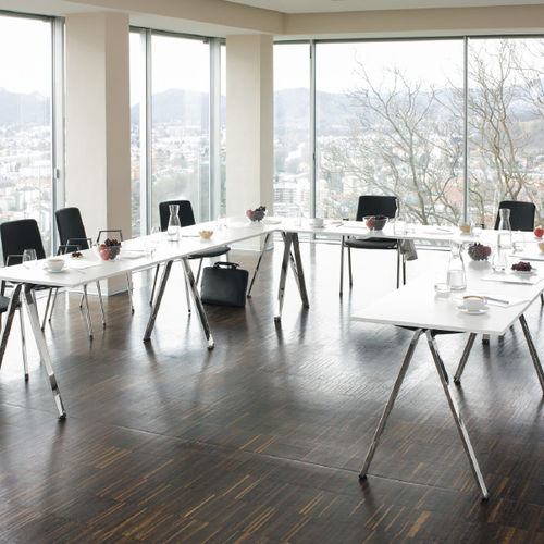 Tavolo da riunione contemporaneo - YUNO - Wiesner Hager - in laminato / rettangolare / impilabile