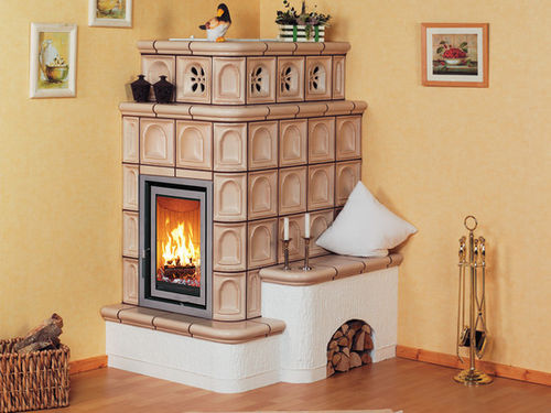 Stufa a legna - 5/82.1 - Hark GmbH & Co. KG - ad angolo / tradizionale / in maiolica