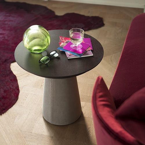 Tavolo d'appoggio contemporaneo - JUDY - Alberta - in rovere / in noce / con supporto in cuoio