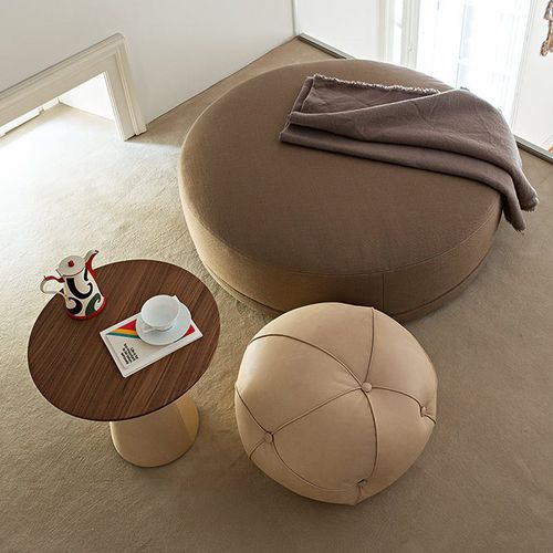 Pouf contemporaneo - SOFIA - Alberta - in tessuto / in pelle / tondo