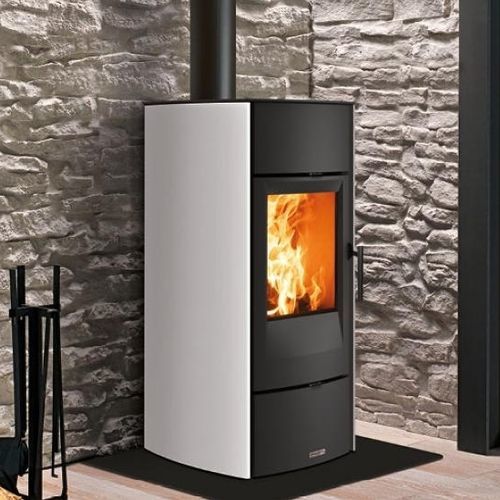 Stufa a legna - E530 - 5 STELLE - Piazzetta - 5 kW...10 kW / da appoggio / contemporanea