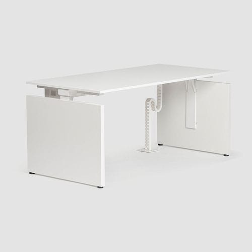 Scrivania da terra - CLASSIC - Bene GmbH - individuale / contemporanea / impiallacciata in legno